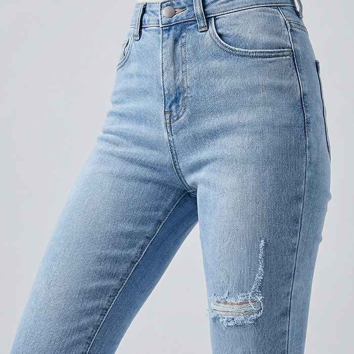 Quần jean nữ skinny LOREN lửng rách gối B51042