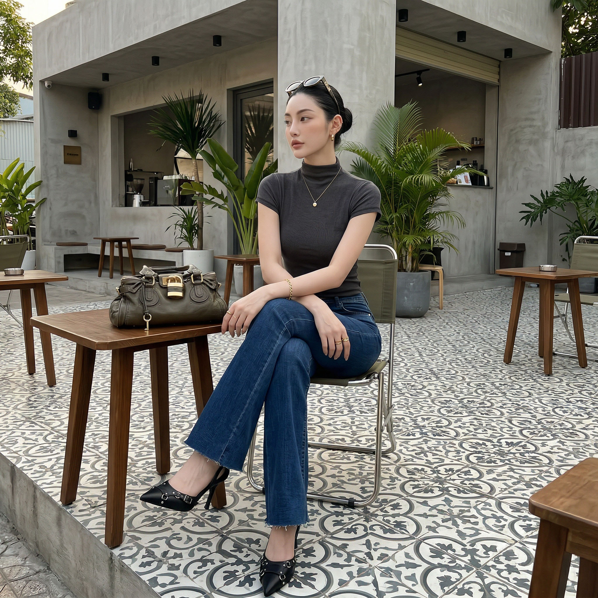 Quần jean nữ LOREN ống bas B5989