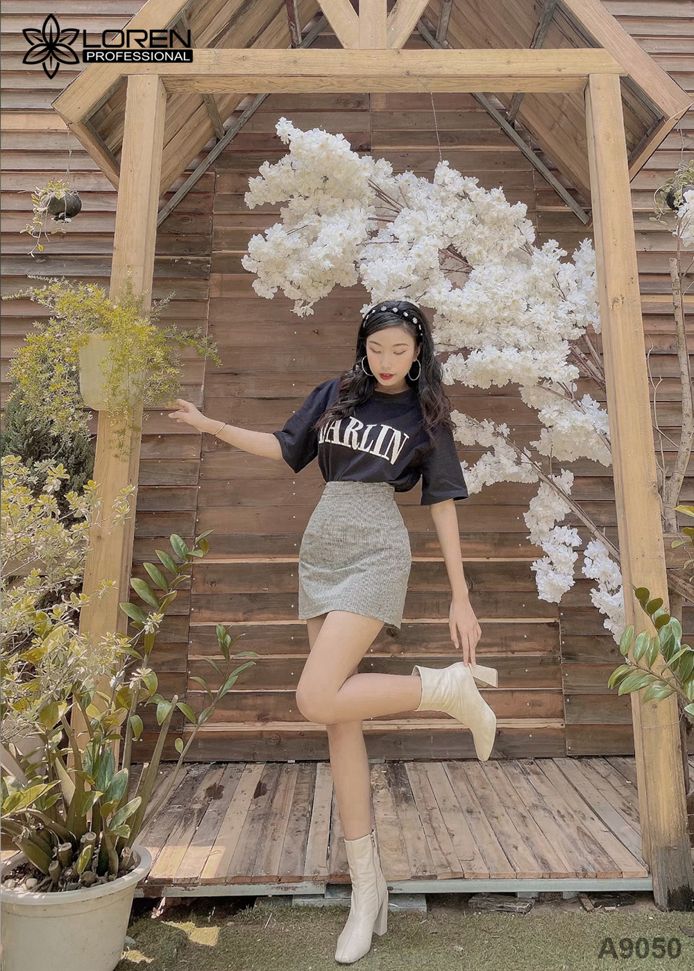 Set chân váy sọc áo đen A9050