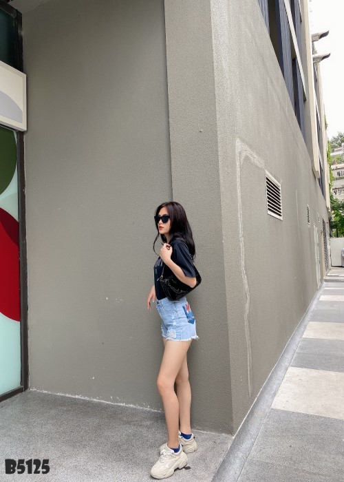 Quần jean short rách tua xanh B5125