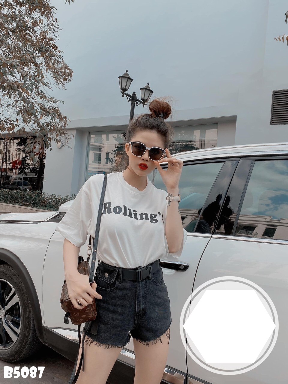 Quần jean short kiểu túi tua đen B5087