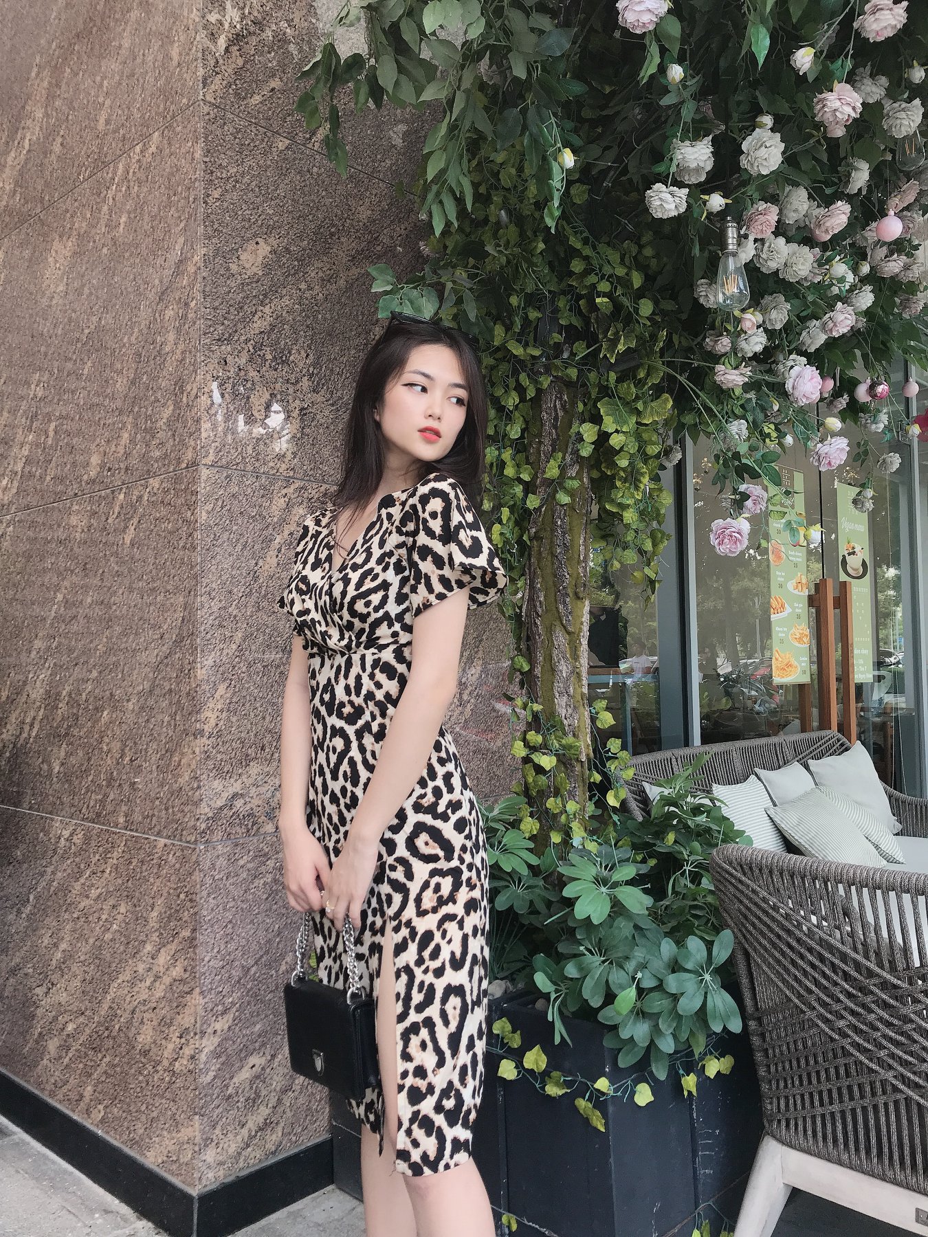 Đầm LOREN hoa vằn xẻ lai vàng C1136