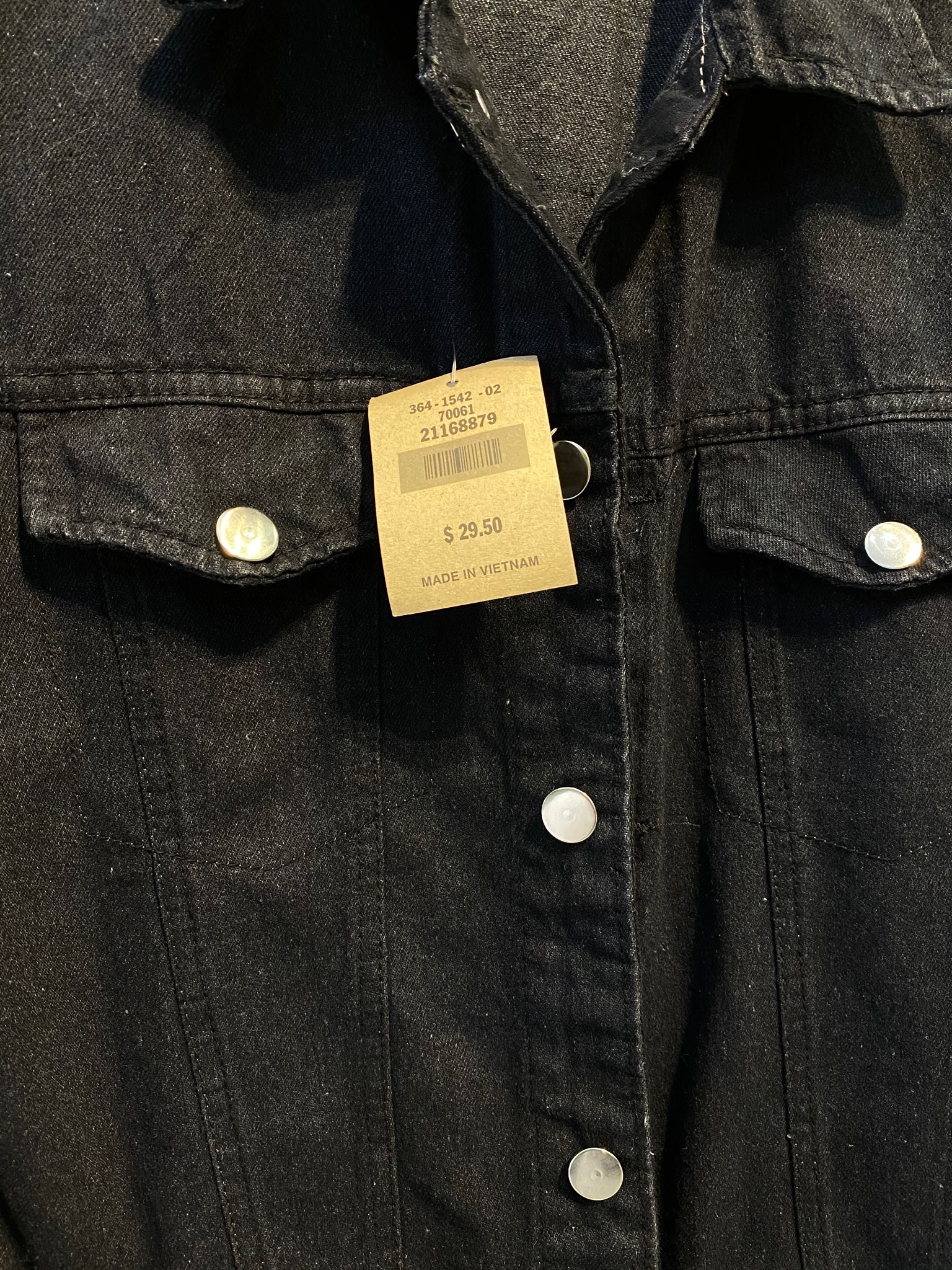 Áo khoác jean đắp chữ vàng A4085