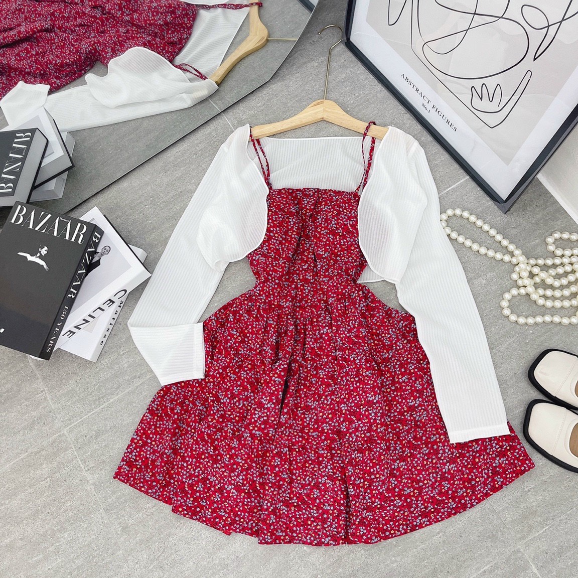 Đầm hoa 2s đỏ kèm khoác trắng C1757