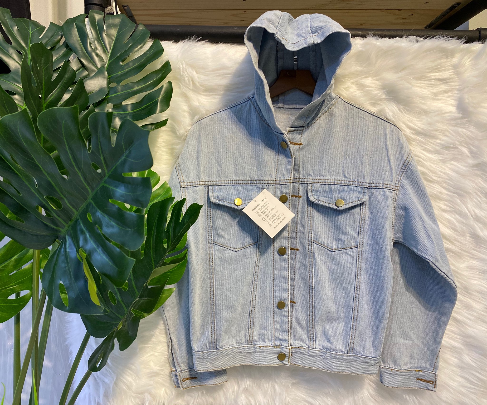 Áo khoác jean LOREN kiểu nón xanh A4086