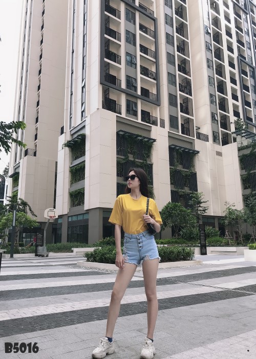 Quần jean short nhiều nút tua xanh B5016