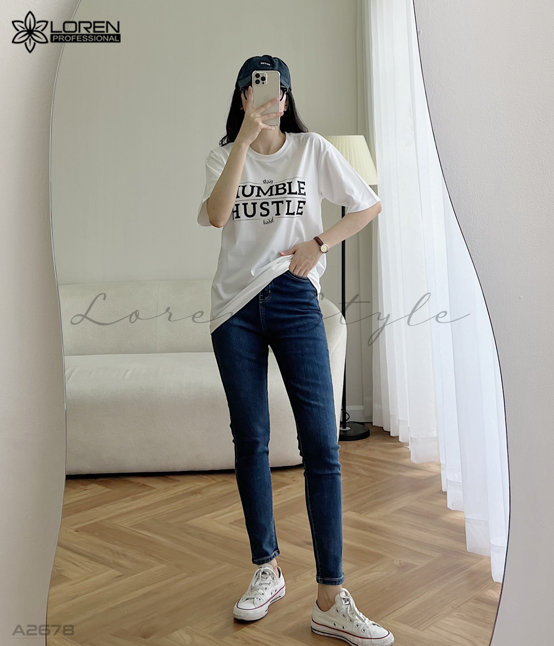 Áo thun nữ LOREN hình chữ trắng A2678