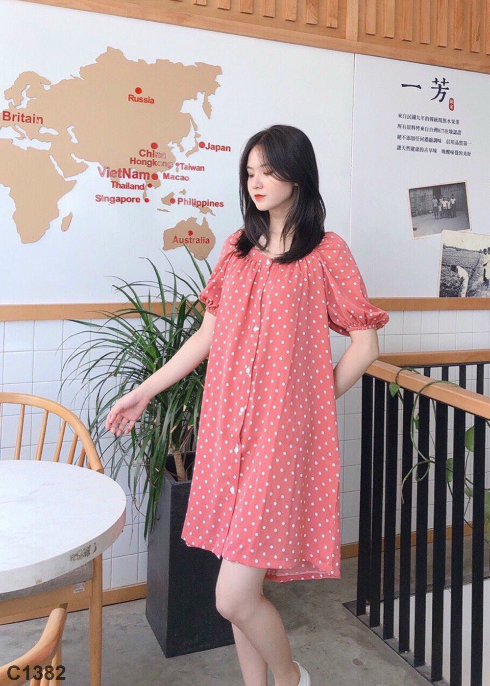 Đầm suông chấm bi đen C1382