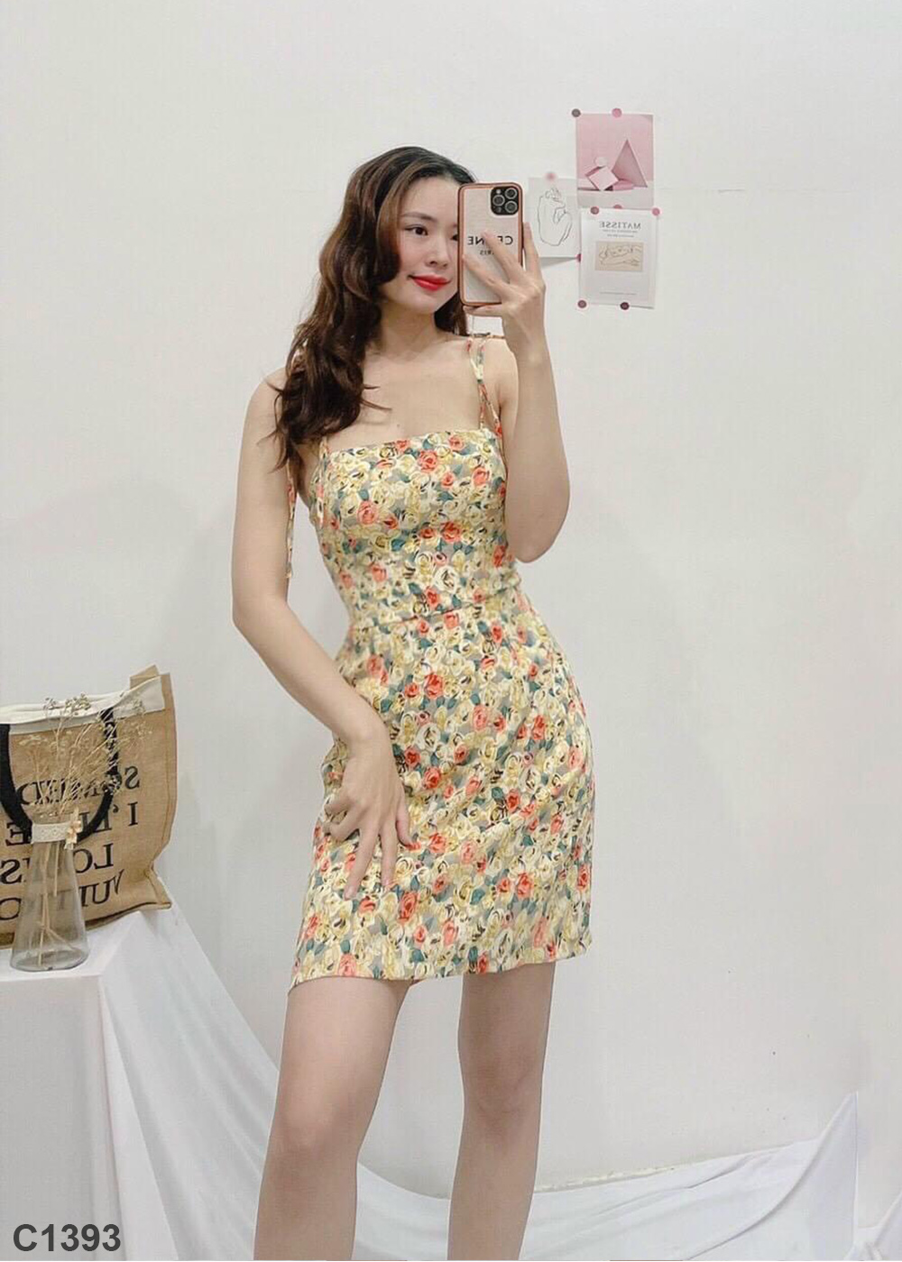 Đầm 2 dây lụa hoa vàng C1393