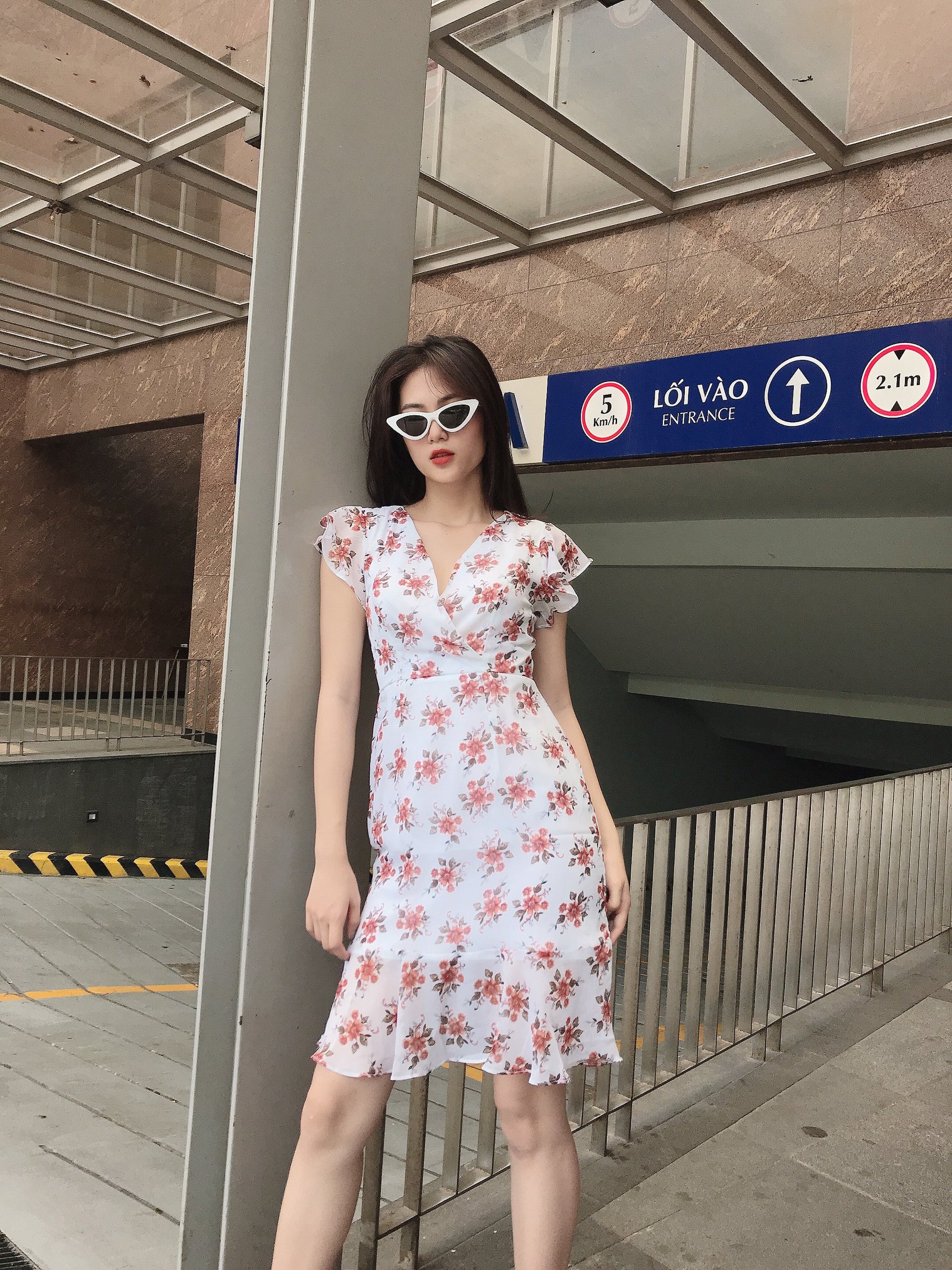 Đầm LOREN hoa xòe trắng C1137