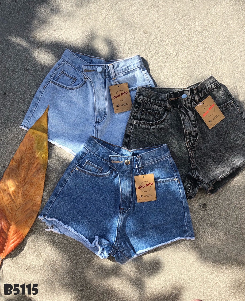 Quần jean short 2 nút tua xanh B5115