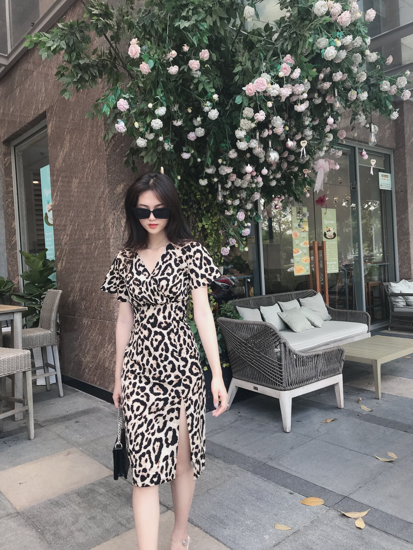 Đầm LOREN hoa vằn xẻ lai vàng C1136