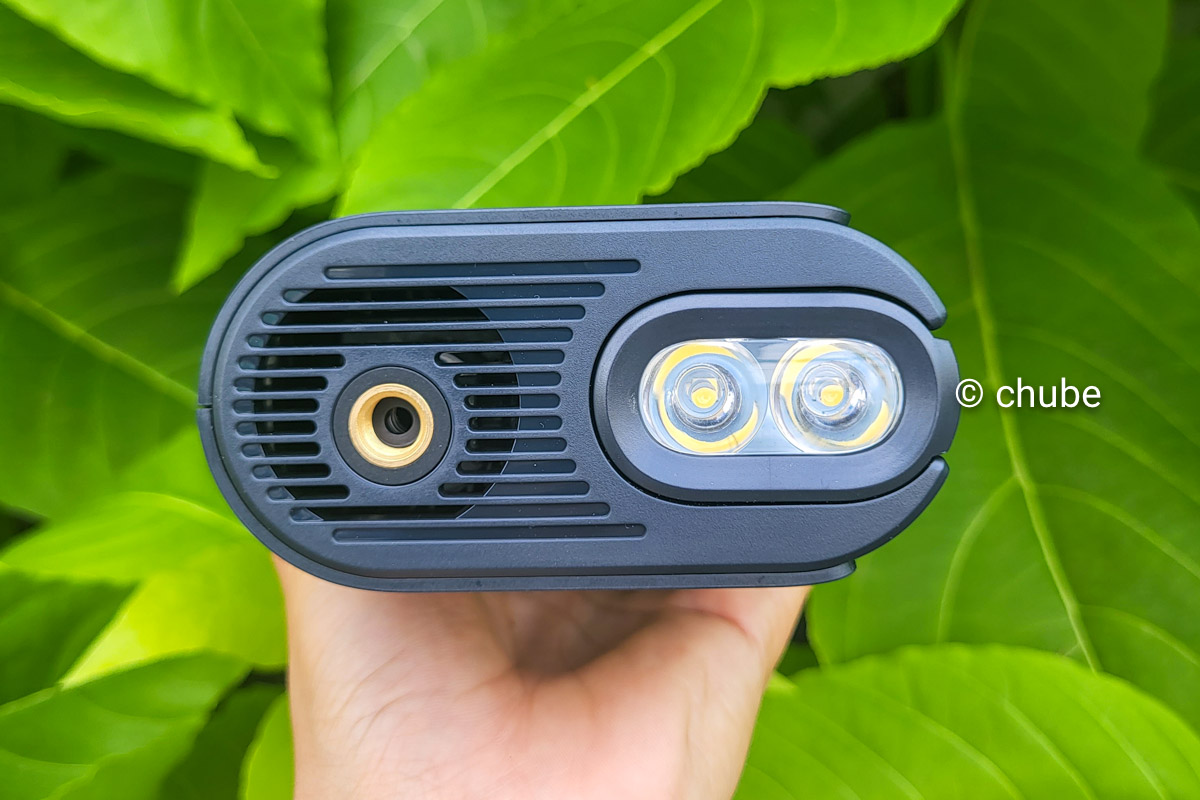 Độc lạ bơm lốp vừa có dây và không dây, Đánh Giá Baseus VA1