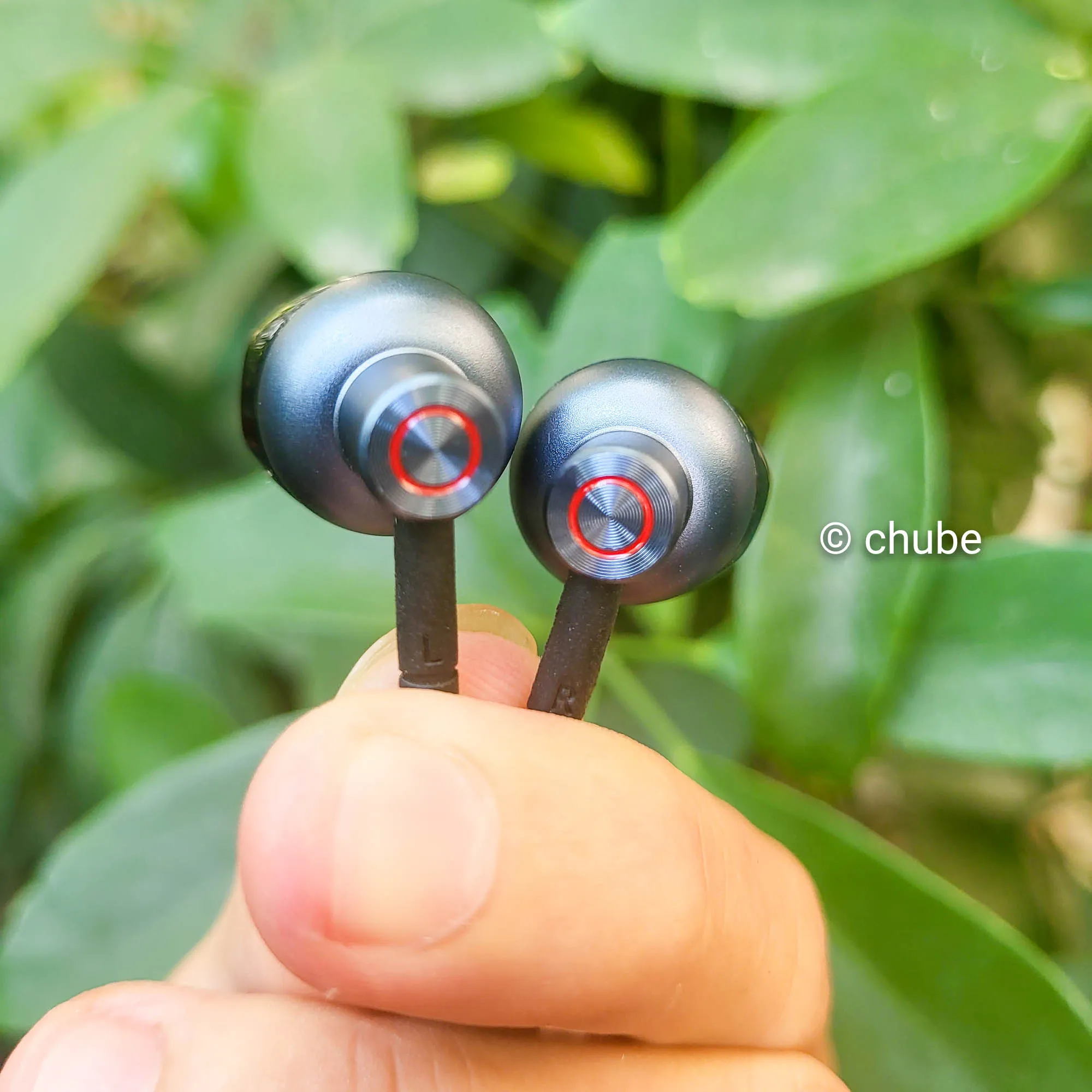 Hình ảnh tai nghe Baseus Encok H19 - góc nhìn cận cảnh
