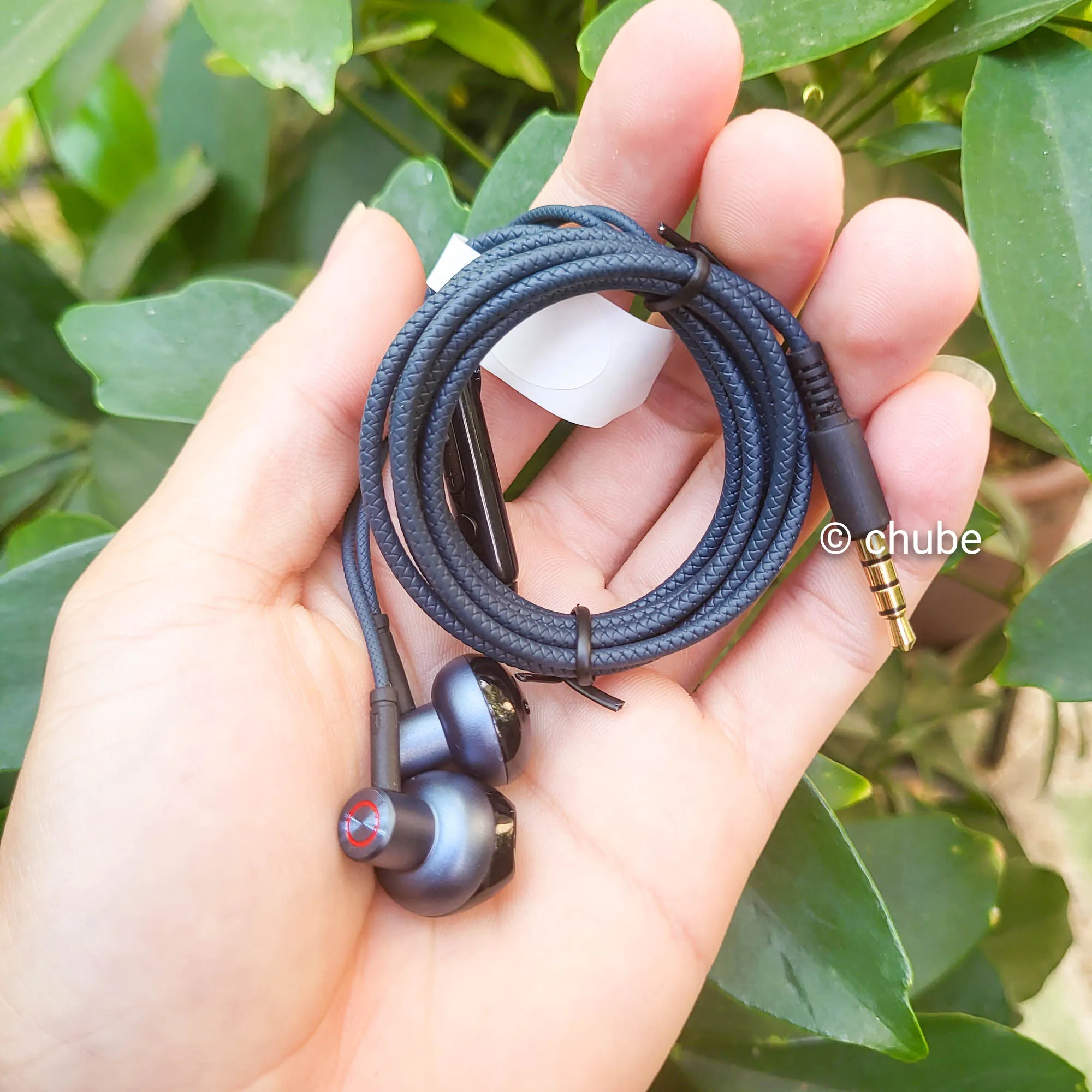 Hình ảnh tai nghe Baseus Encok H19 - hộp đựng và phụ kiện