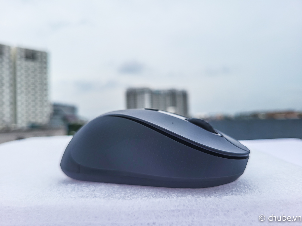 Baseus F02 Ergonomic Wireless Mouse Chube