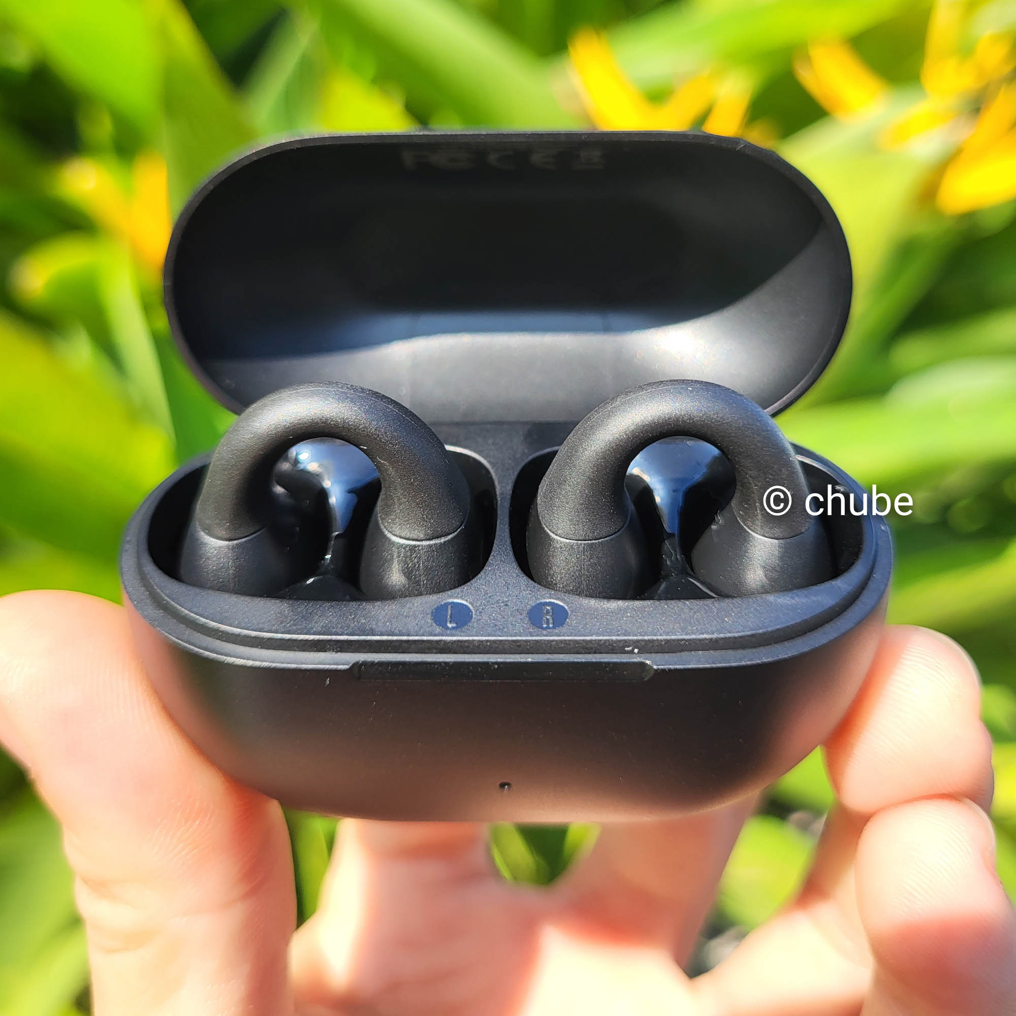 Mở Hộp và Ấn Tượng Ban Đầu về Baseus Bass 15 Clip