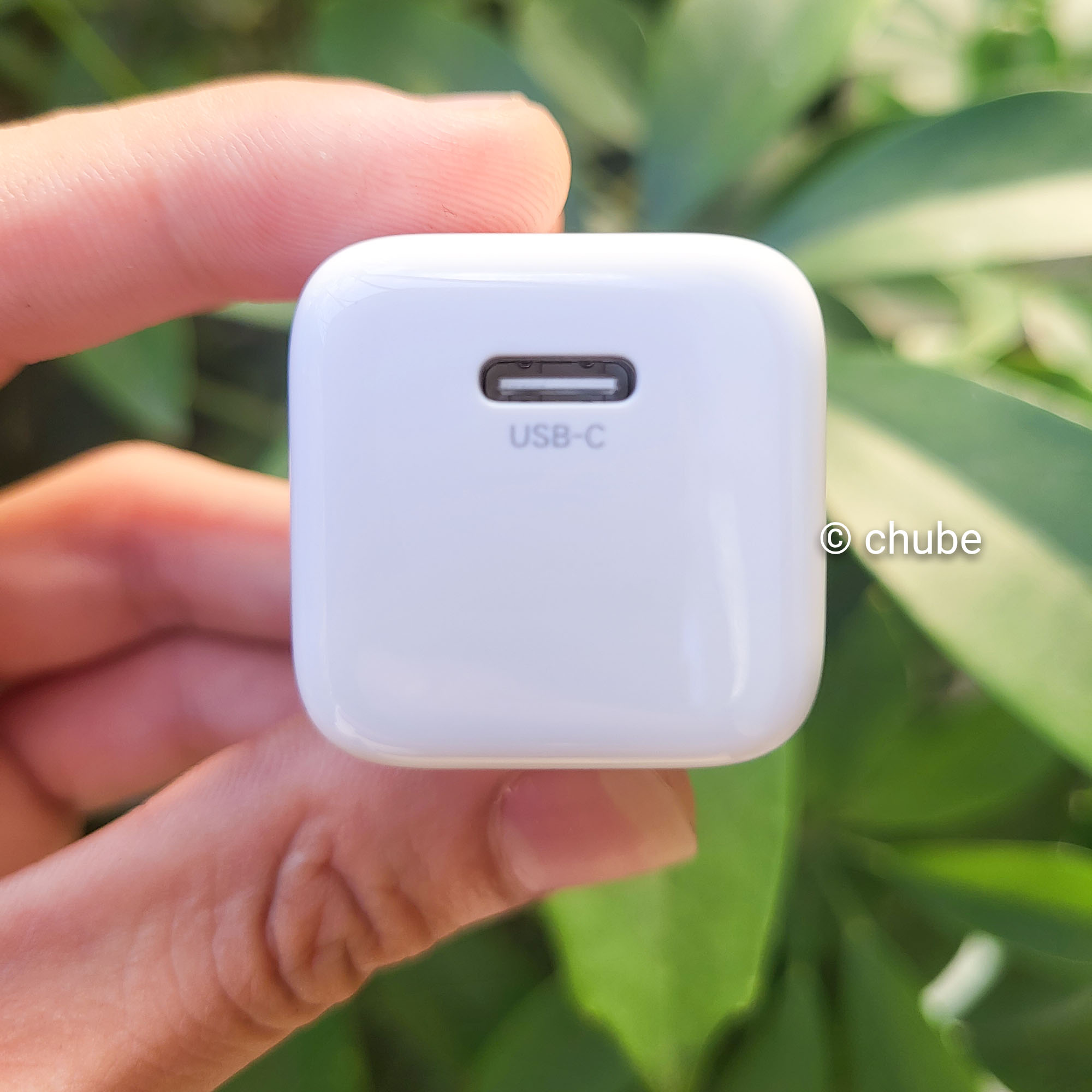 Củ sạc nhanh Ugreen 20W và cáp C to Lightning chính hãng, chất lượng cao