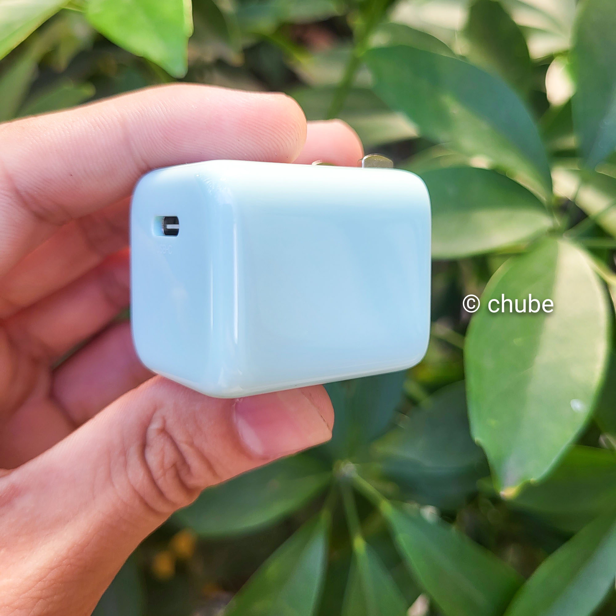 Combo sạc Ugreen 20W với cáp Lightning MFi chính hãng, thiết kế nhỏ gọn