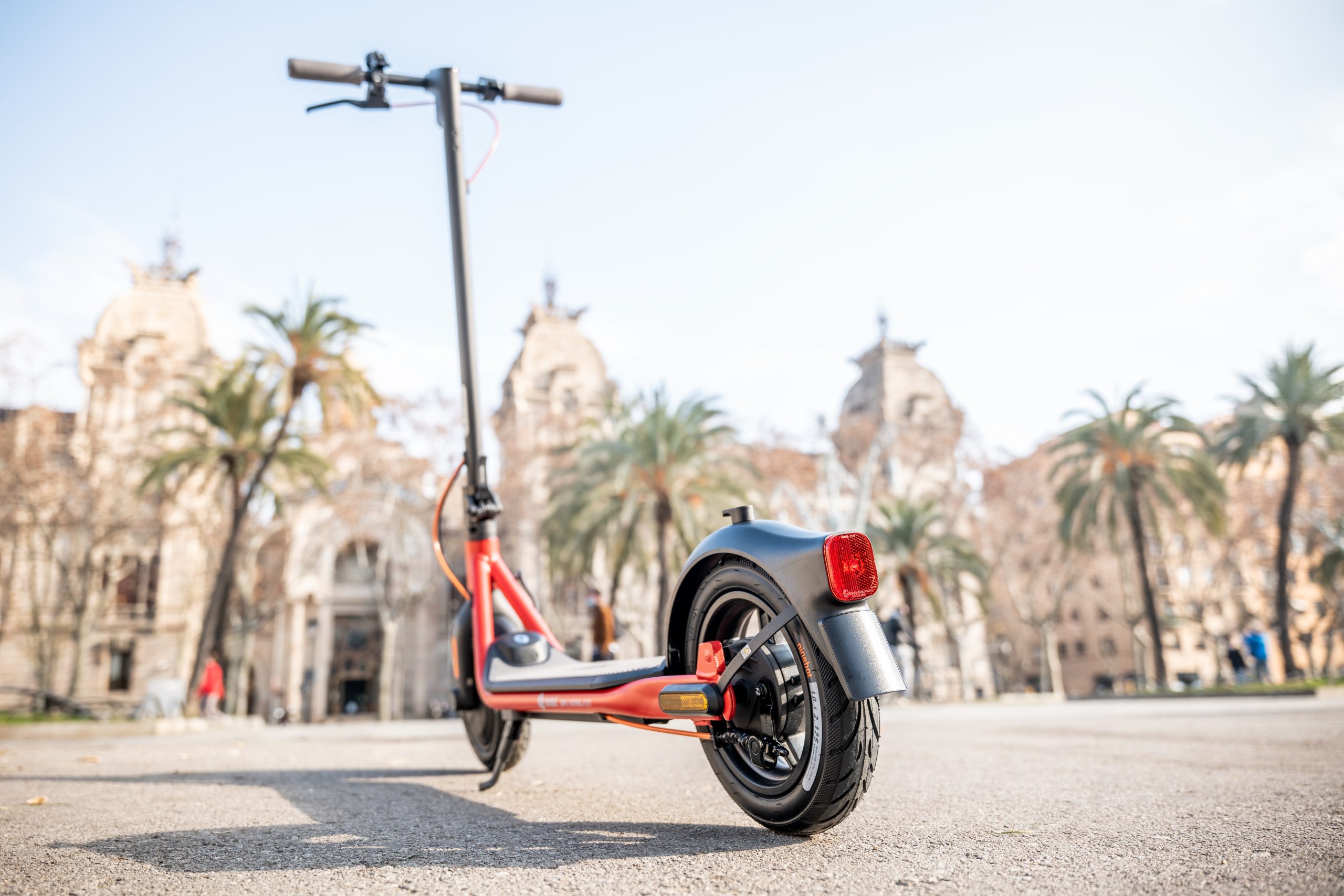 chube Xe điện mini Segway Ninebot Kickscooter D38U