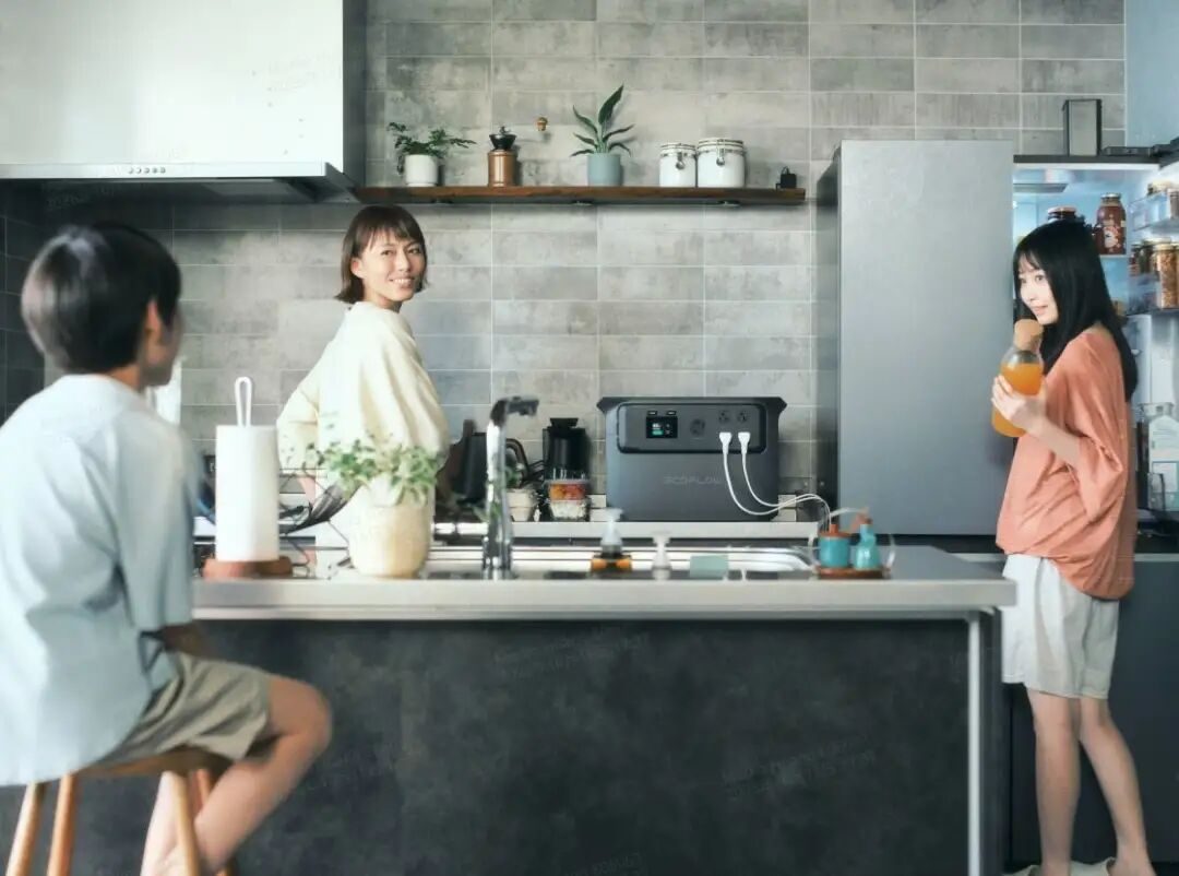 Trạm nguồn EcoFlow kết nối pin mở rộng dự phòng điện gia đình cả tuần