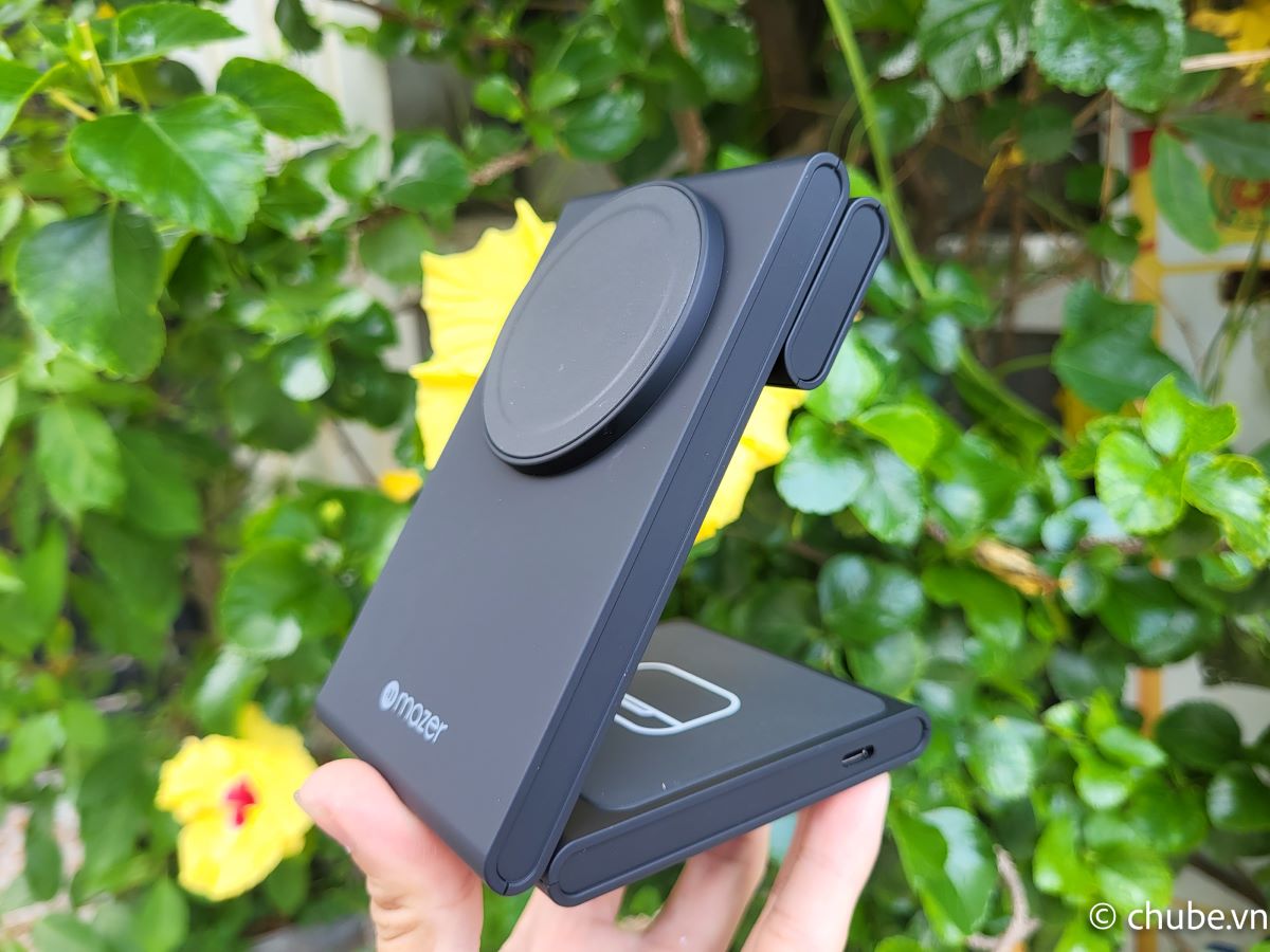 Mazer 3-in-1 Foldable Travel Charging Stand Chube