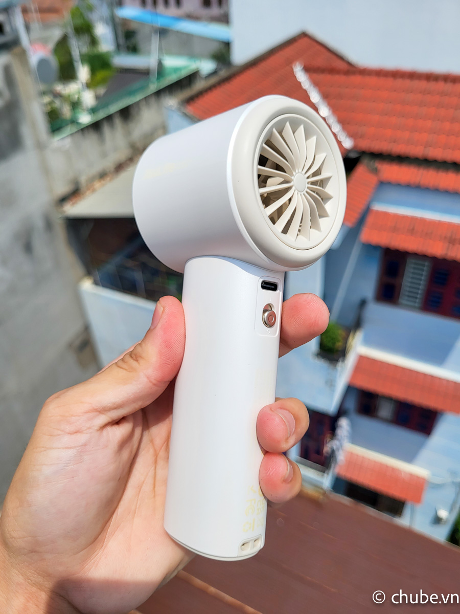 Quạt mini Jisulife FA53 cầm tay Chube