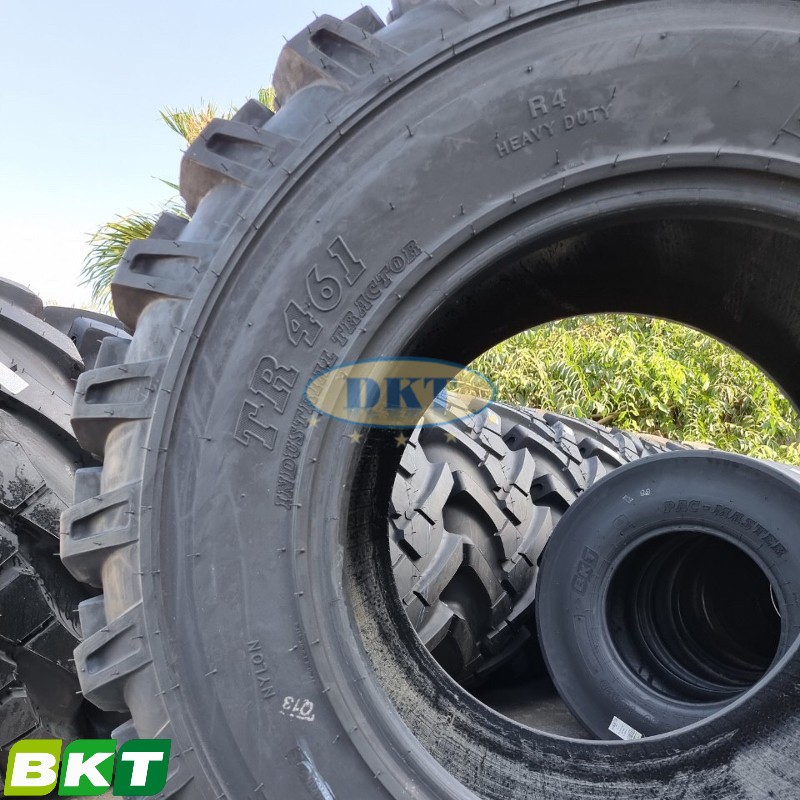 Hình ảnh: Lốp xúc lật 16.9-24 BKT