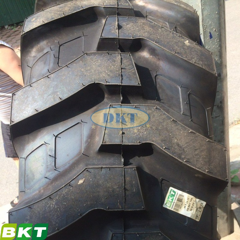 Hình ảnh: Lốp xúc lật 16.9-24 BKT