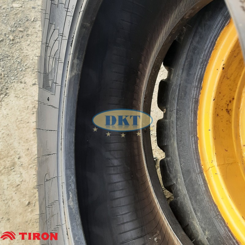Hình ảnh: Lốp xúc lật 16.9-24 Tiron