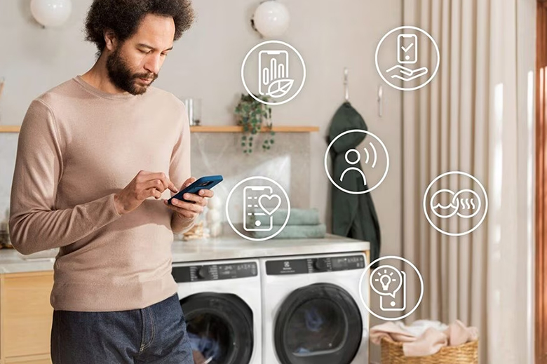 Máy Giặt ELECTROLUX EWF1043R7WC - Kết nối thông minh qua ứng dụng Electrolux Life