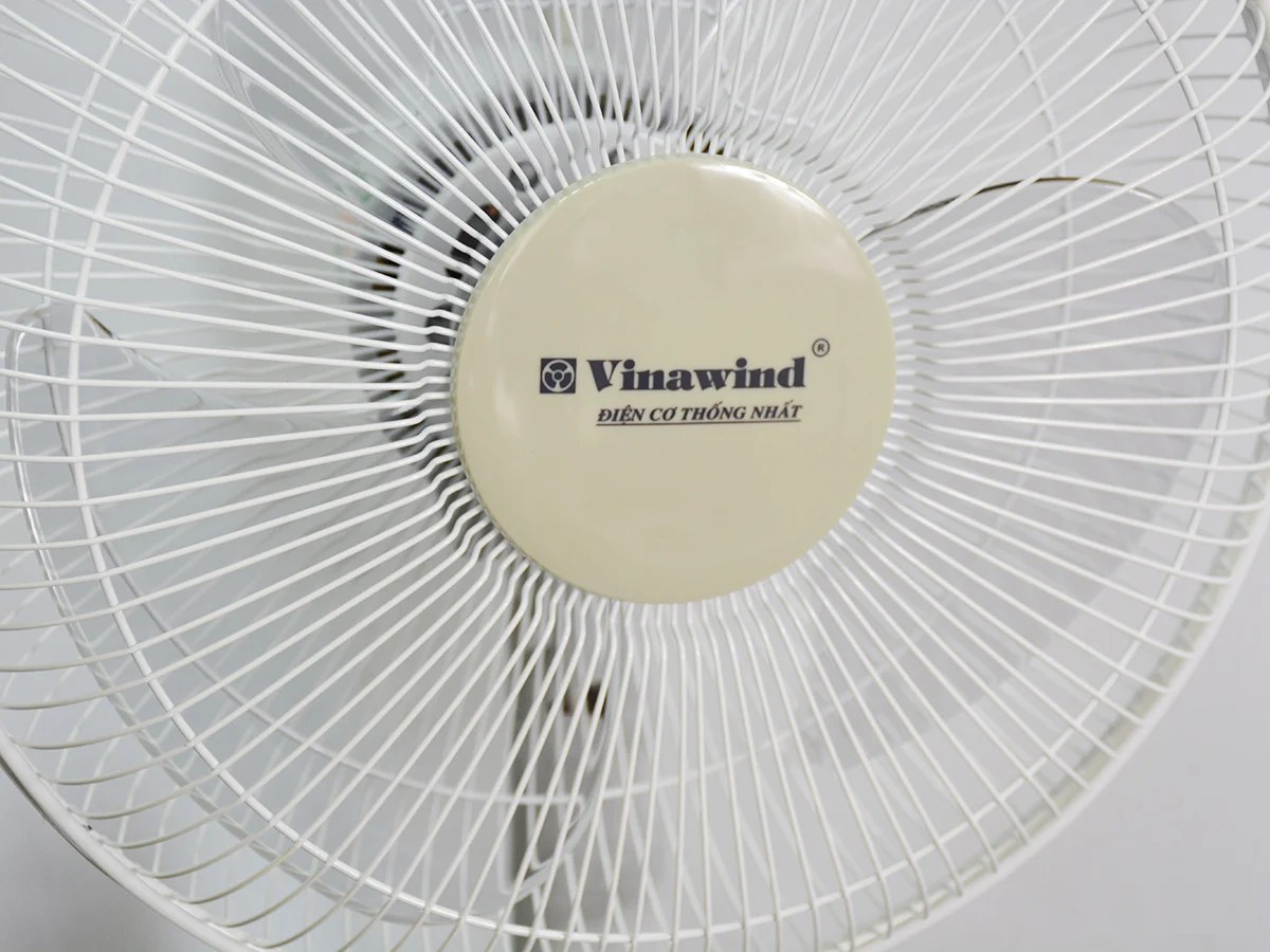 Quạt bàn Vinawind 300mm QB300 - 3 tốc độ gió