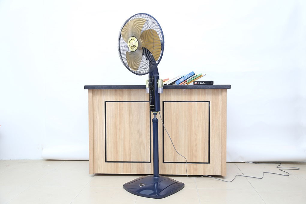 Quạt đứng Panasonic cánh nhôm 40cm F-407WGO Nhập khẩu Malaysia - Điều chỉnh chiều cao 143 - 171 cm