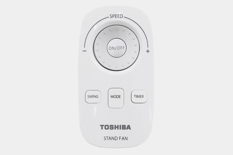 Quạt đứng Toshiba 9 cánh động cơ DC điều khiển từ xa 40cm F-LSD10(W)VN – Màu Trắng - Điều khiển từ xa với các nút nhấn có chỉ dẫn dễ hiểu, tiện điều chỉnh chức năng
