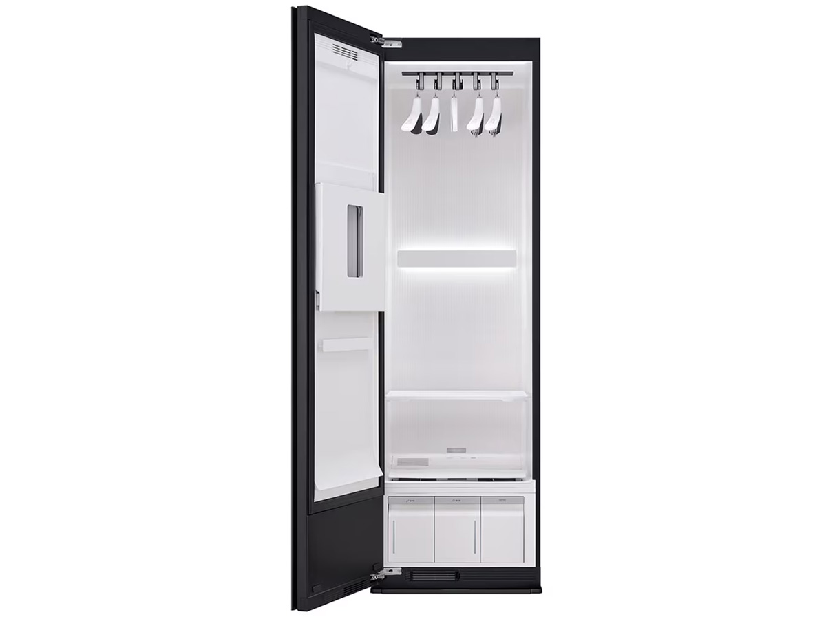 LG Styler Inverter SC5MBR80H gồm 5 móc treo LG Styler Inverter SC5MBR80H gồm 5 móc treo