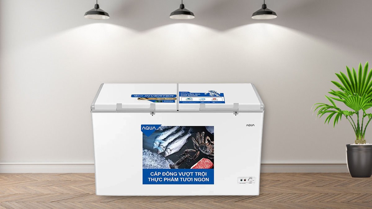 Tủ đông mát Aqua Inverter 365 lít AQF-C5702E - Thiết kế 2 ngăn riêng biệt, tiện lợi