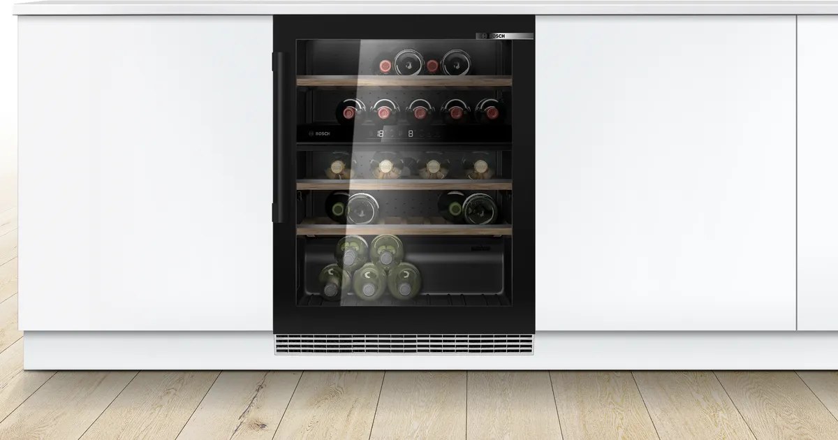 Tủ rượu âm tủ Bosch Serie 6 44 chai KUW21AHG0 Xuất xứ Đan Mạch - Cửa kính 3 lớp chống tia UV