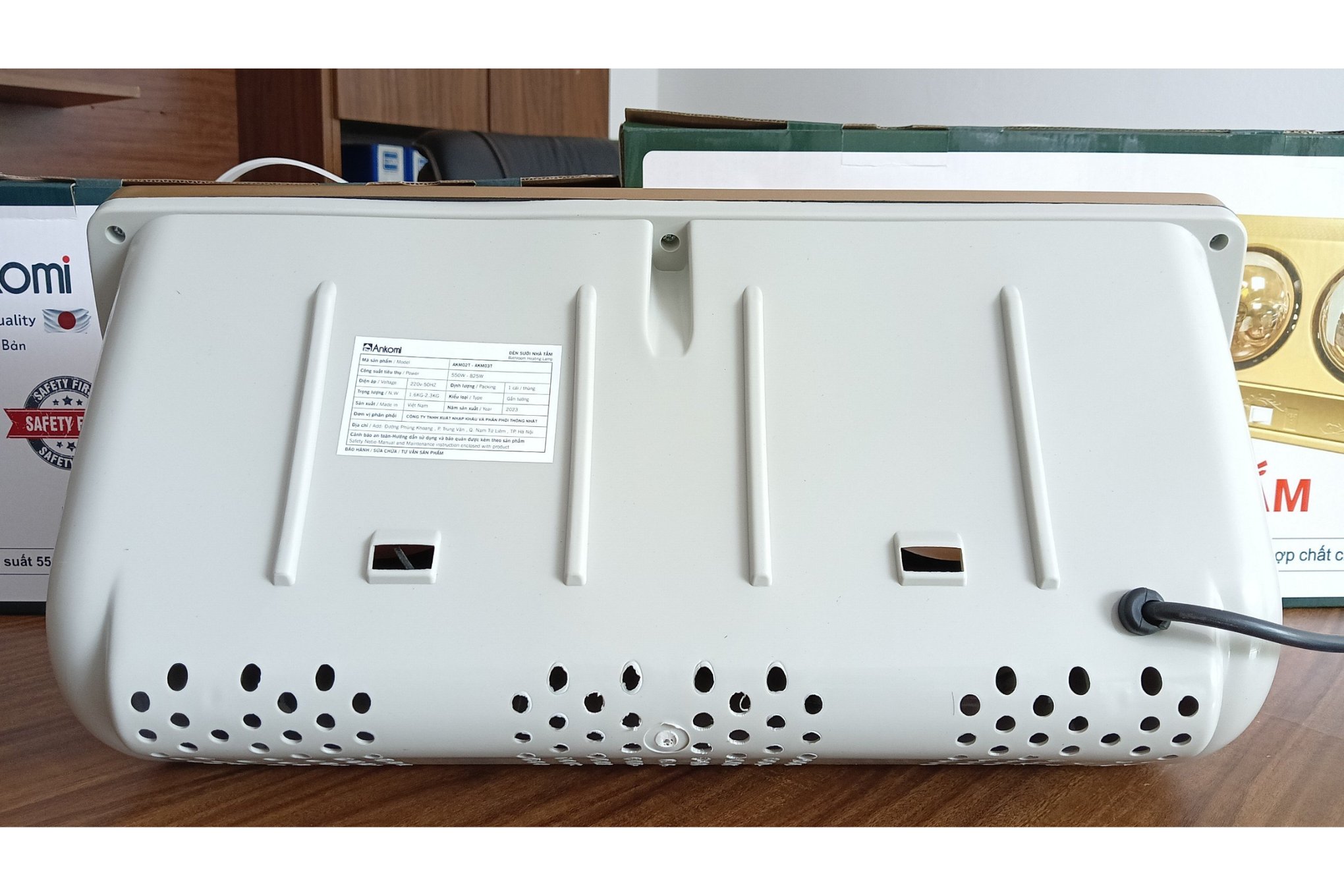 Đèn sưởi nhà tắm 2 bóng Ankomi 550W AKM02T - Dây chịu tải hợp kim, vỏ chống cháy an toàn