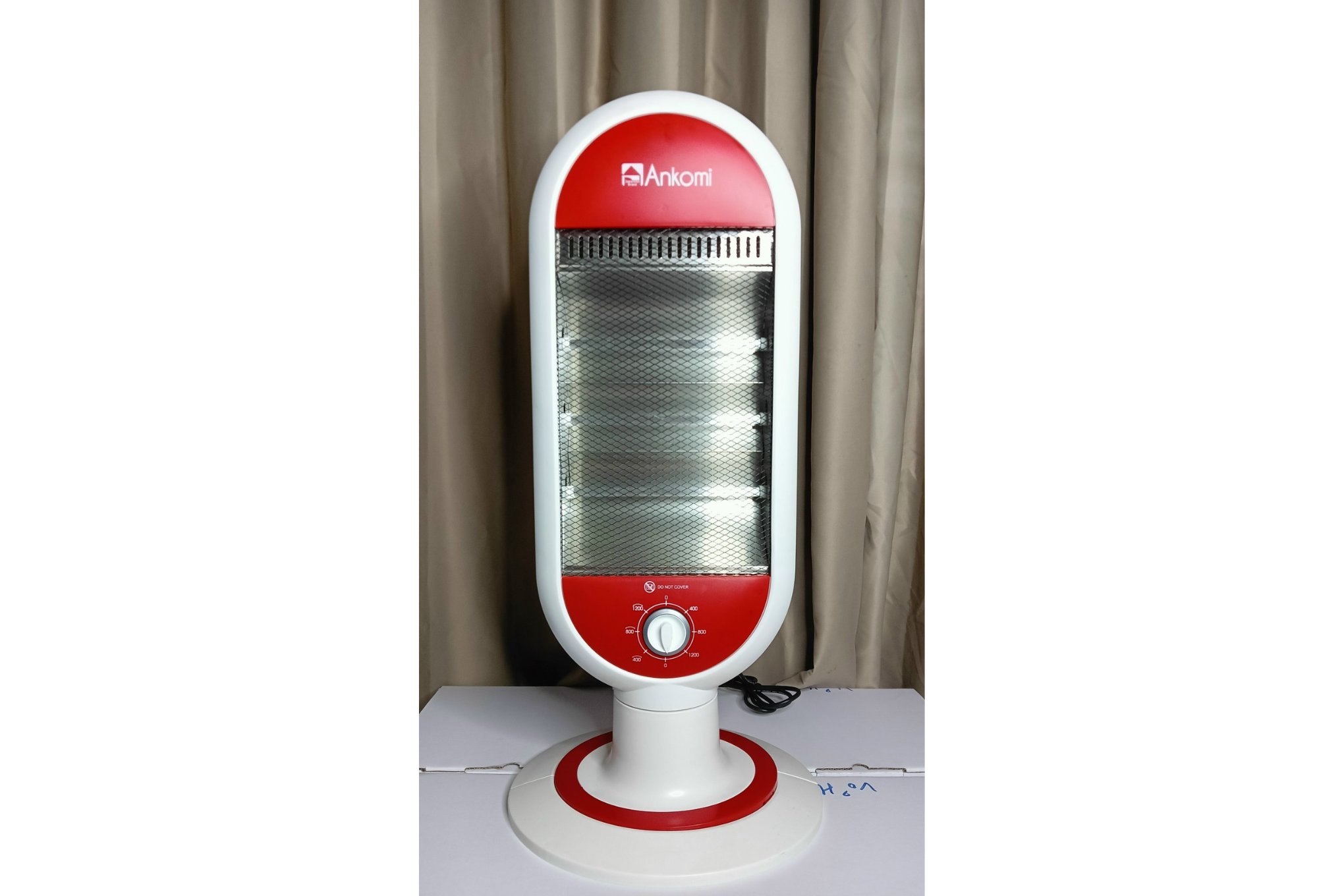 Máy sưởi hồng ngoại Ankomi 1200W AKM-HN01 - Công suất 1200W sưởi ấm nhanh