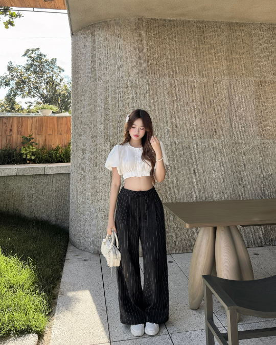 Quần Striped Đen - Ảnh 3 | Kooky House