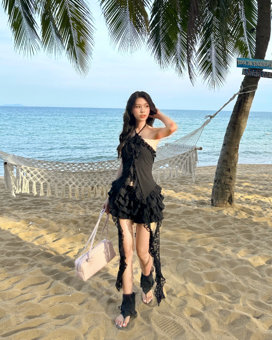 Áo Emily Đen - Ảnh 4 | Kooky House