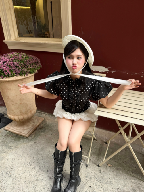 Áo Zizi Đen Chấm Bi - Ảnh 5 | Kooky House