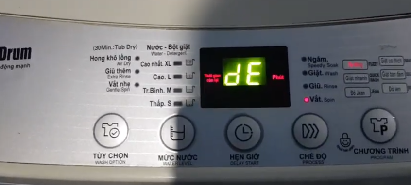 Lỗi DE1 trên máy giặt Samsung: Nguyên nhân và cách khắc phục