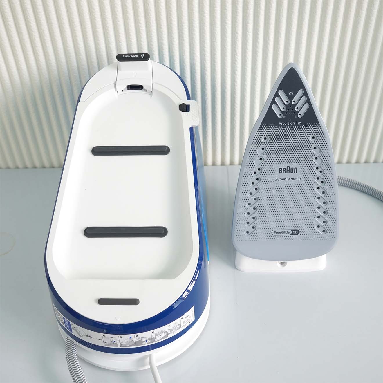 Bàn là hơi nước Braun IS1512BL