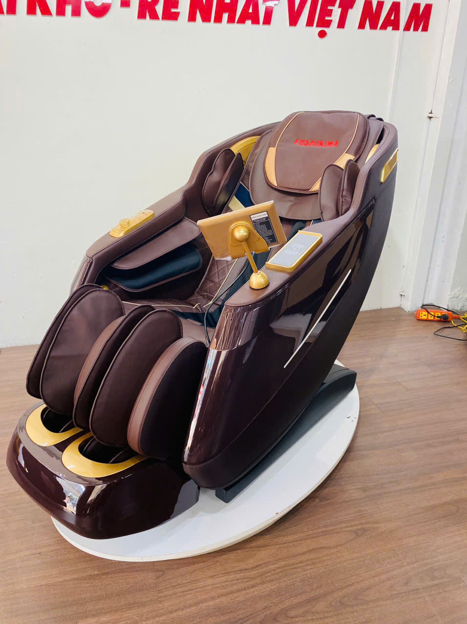 Ghế massage Fujikima HT-303 bi di động điều khiển giọng nói
