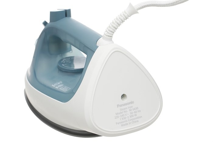 Bàn là hơi nước Panasonic NI-S430GRA 2300W