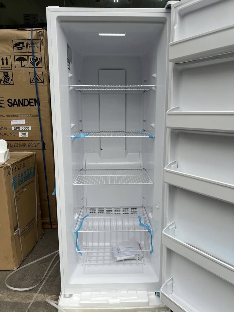 Tủ đông Sanden SFN-0500 500L, không đóng tuyết