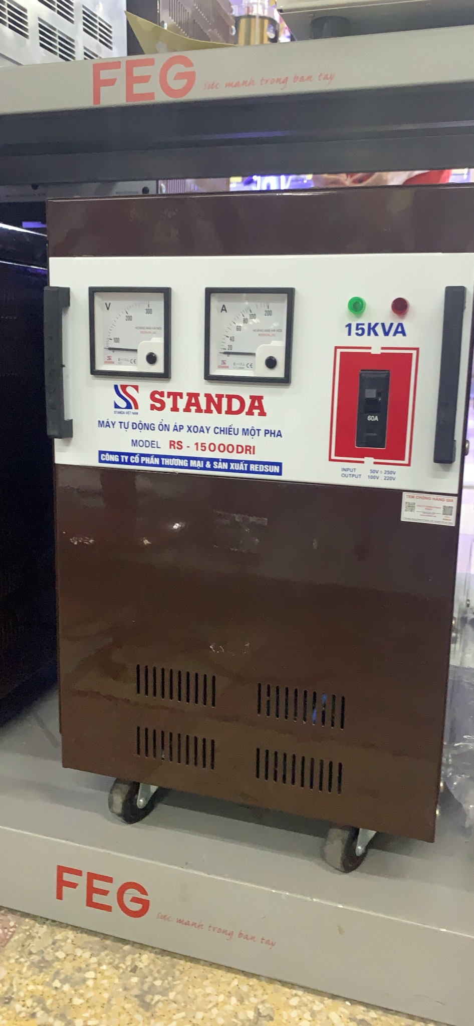 Ổn áp Standa RS15000DRI 15KVA đải 50-250V