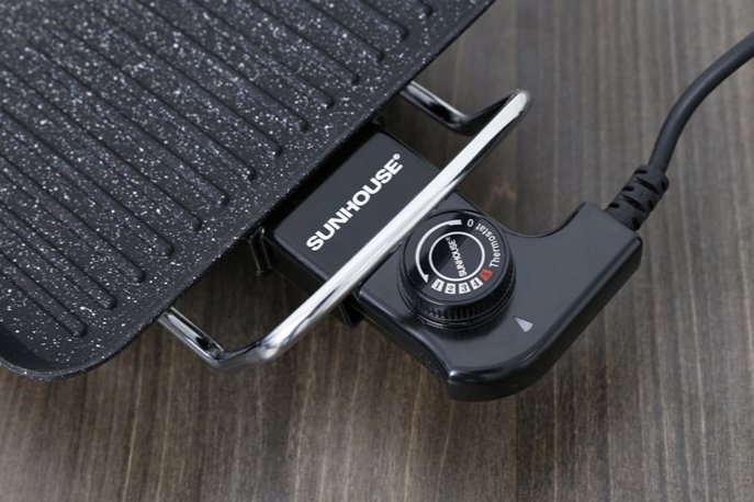 Vỉ nướng điện Sunhouse SHD4600 1500W