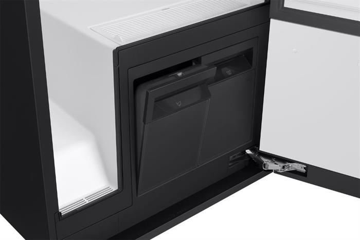 Tủ chăm sóc quần áo thông minh Samsung Bespoke DF24CB9900CRSV AirDresser 5 móc